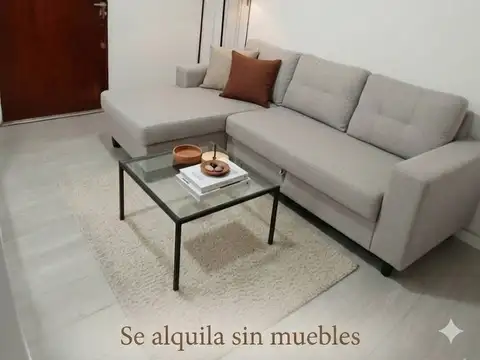 Un ambiente y medio dividido, todo reciclado – Contrato 24 meses"