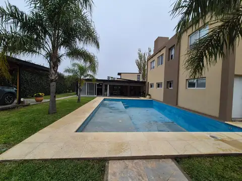 Casa en Venta en Roldan, San Lorenzo