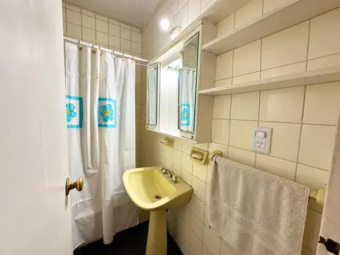 Departamento 4 ambientes con 2 baños