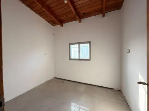 Casa 3 ambientes con 1 baño