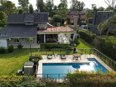 VENTA DE PROPIEDAD CON 4 HABITACIONES EN CAMPOS DE ALVAREZ
