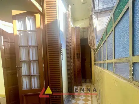 Depto Tipo Casa en Venta 80 años
