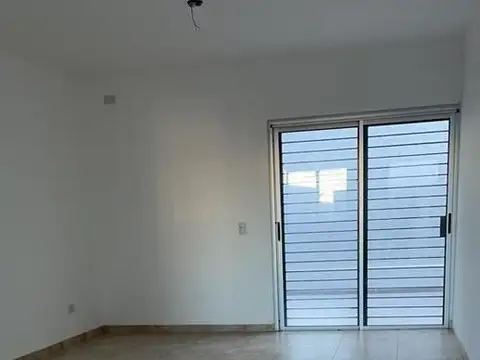 Departamento 5 ambientes con 2 baños