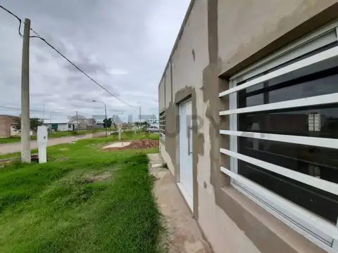 Romitelli 400, Piso 0