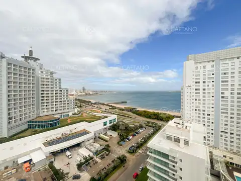 Alquiler temporal, apartamento 2 dormitorios. Playa mansa, Punta del Este. 