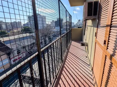 Avenida Rivadavia 16400 , Piso 3