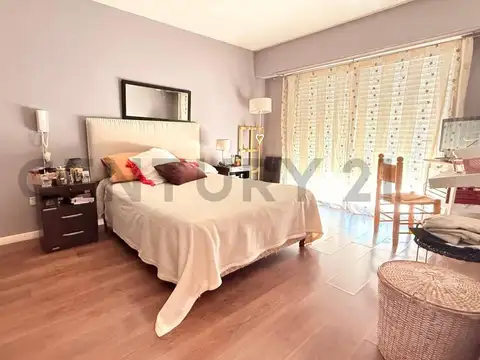 VENTA CASA 4 AMBIENTES ZONA CERRITO