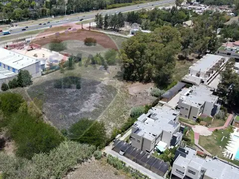 TERRENO EN VENTA  1.3 ha a mtrs de  RUTA 58