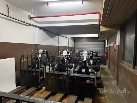 Galpon en Venta 46  mts Fondo