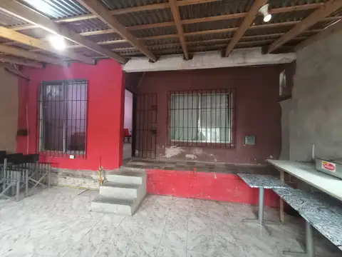 Acceso A Avenida Isidoro Iriarte 1100