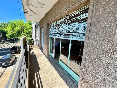 VENTA PH 4MB AL FRENTE Y 2 LOCALES LA BOCA, CABA