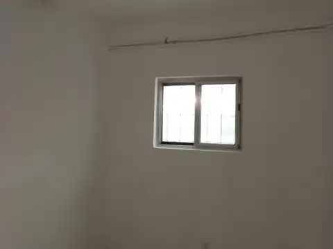 Depto Tipo Casa en Alquiler en Sourigues, $ 395.000