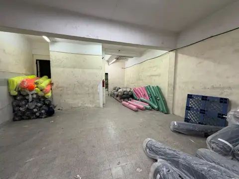Local en Alquiler en Once, USD 2.900