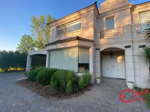 Casa en venta en  Barrio Septiembre