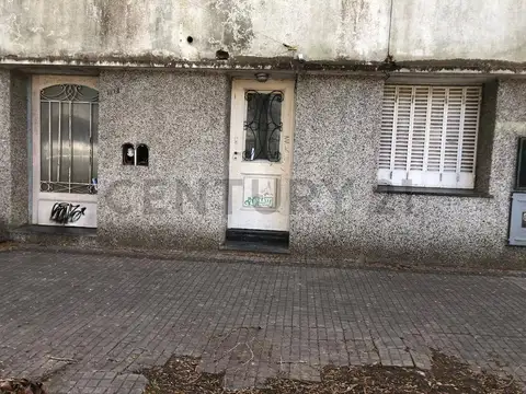 9 entre 63 y 64 PH mas departamento en venta La Plata