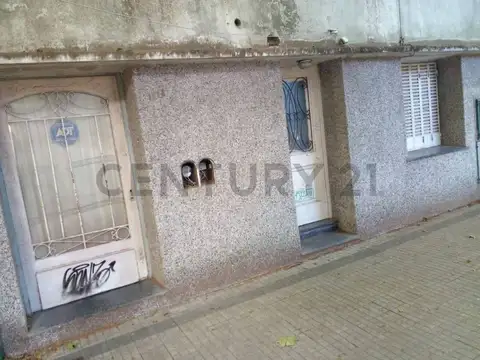 9 entre 63 y 64 PH mas departamento en venta La Plata