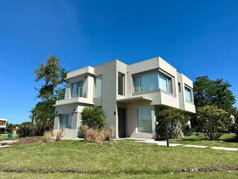 Casa en Venta en Greenville Polo & Resort, Countries y Barrios Cerrados en Berazategui