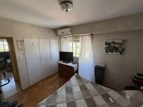 Departamento en Venta en Villa del Parque, USD 129.900