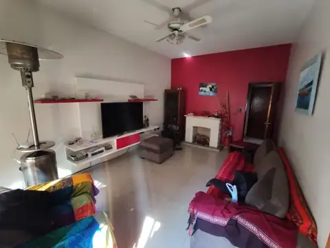 Casa en Venta con 5 cocheras