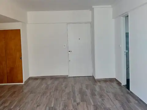 CACHIMAYO 100, Piso 4