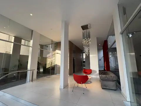 Av Mitre 300, Piso 7
