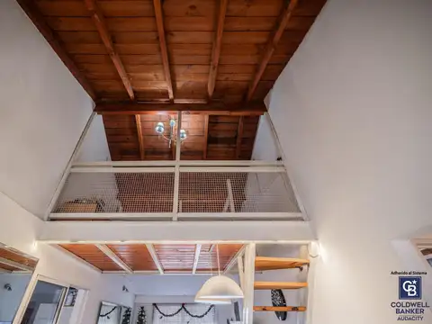 CASA EN BOULOGNE 3 AMBIENTES CON ESCRITORIO Y GRAN JARDIN EN VENTA