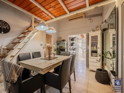 Casa en Venta con 1 cochera