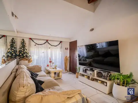 CASA EN BOULOGNE 3 AMBIENTES CON ESCRITORIO Y GRAN JARDIN EN VENTA