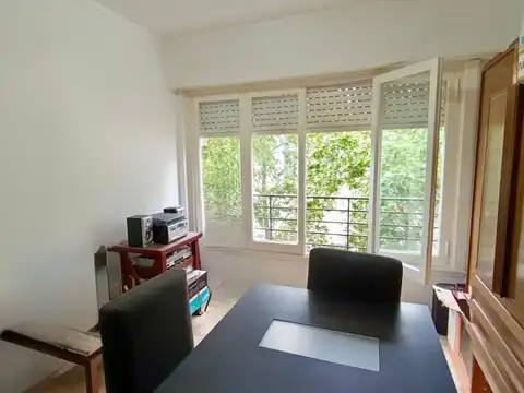 DEPARTAMENTO DOS AMBIENTES A LA VENTA, PLAZA COLON, AL FRENT