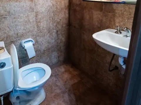 Depto Tipo Casa 5 ambientes con 2 baños