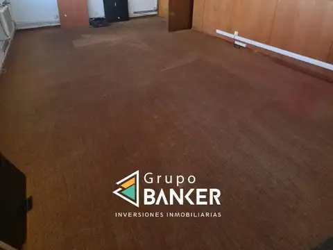 Oficina 4 ambientes con 1 baño