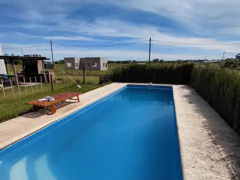 Venta casa quinta. piscina. Lote 75x65 m2