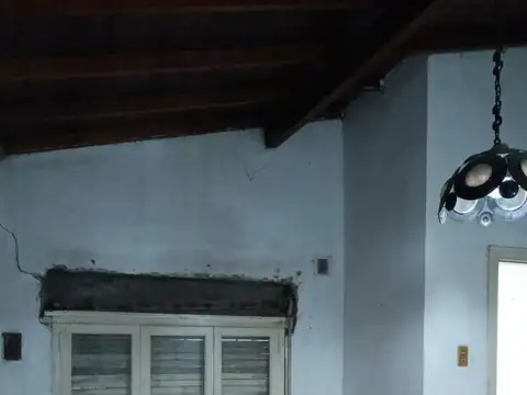 Casa a Reciclar con gran terreno