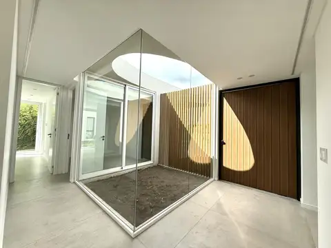 Casa Monoambiente con 2 baños