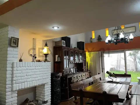 Casa 4 ambientes con 3 baños