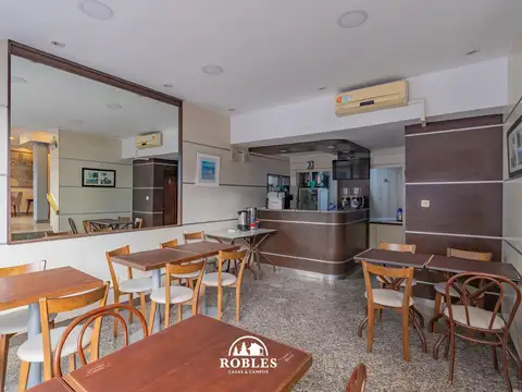 Hotel a metros del mar en La Perla