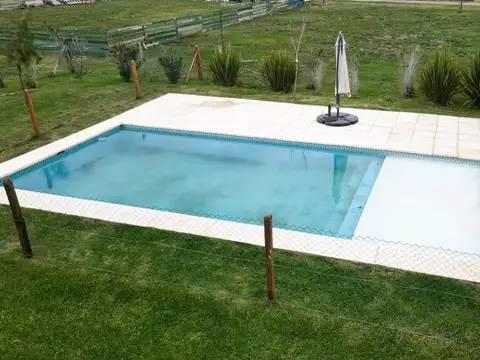 Casa 4 ambientes con 2 baños