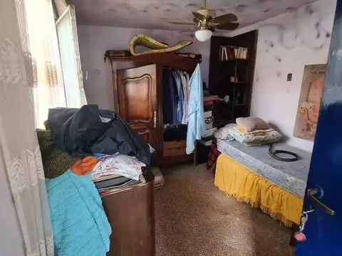 EN VENTA EN LA MEJOR ZONA DEL PALOMAR; LOTE DE 500M2; CHALET A MODERNIZAR, 3 AMBIENTES - FICHA 8735