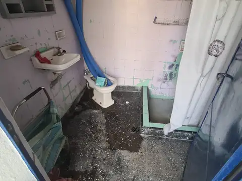 Casa en Venta con 4 cocheras