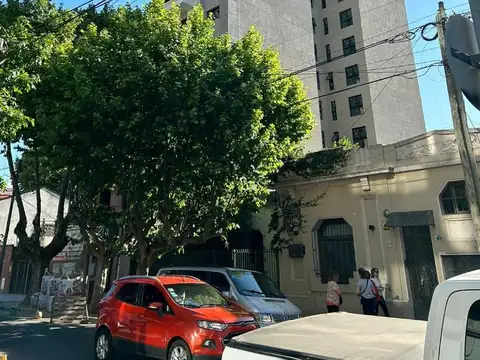 2 De Mayo 2800, Piso 4°