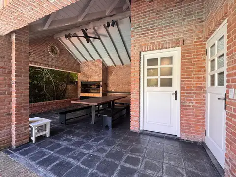 Av del Libertador al ro