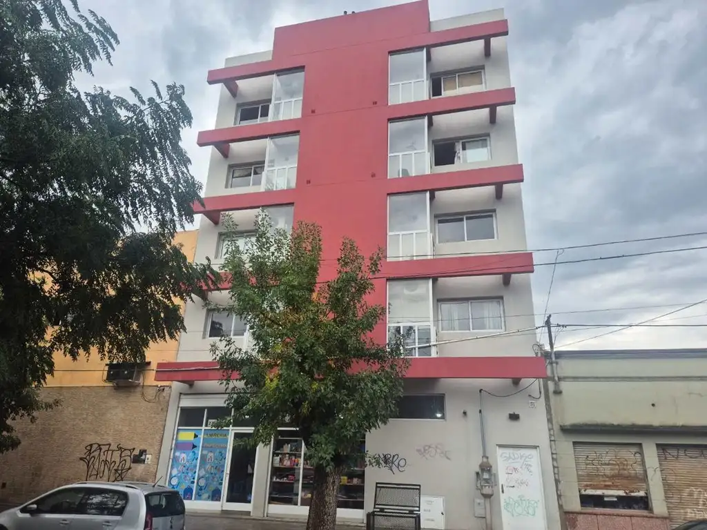 Diagonal 73 e/ 117 y 118 200