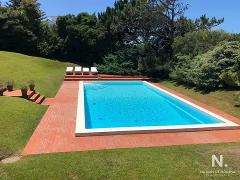 Casa 4 ambientes con 4 baños