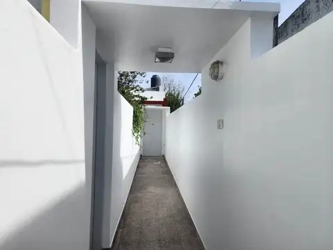Depto Tipo Casa en Venta en La Plata, USD 115.000