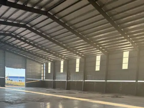 Galpon en Alquiler 90  mts Fondo