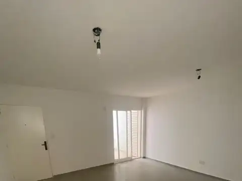 Departamento en Venta en Republica De La Sexta, USD 82.000