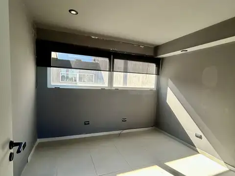 RETASADO - Oficina de 62 mt2 en venta - San Fernando centro