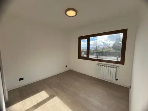Depto Tipo Casa 2 ambientes con 1 baño