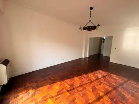 Av Maipu 3200, Piso 2