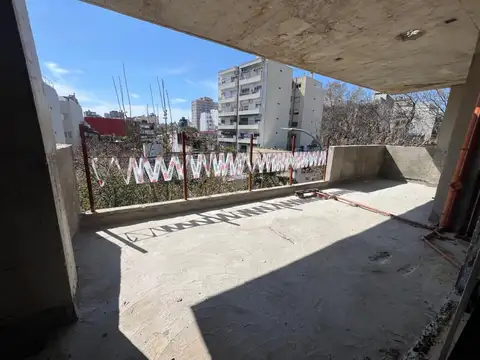 Venta departamento cuatro ambientes con balcón terraza en Colegiales - Entrega Septiembre 2027